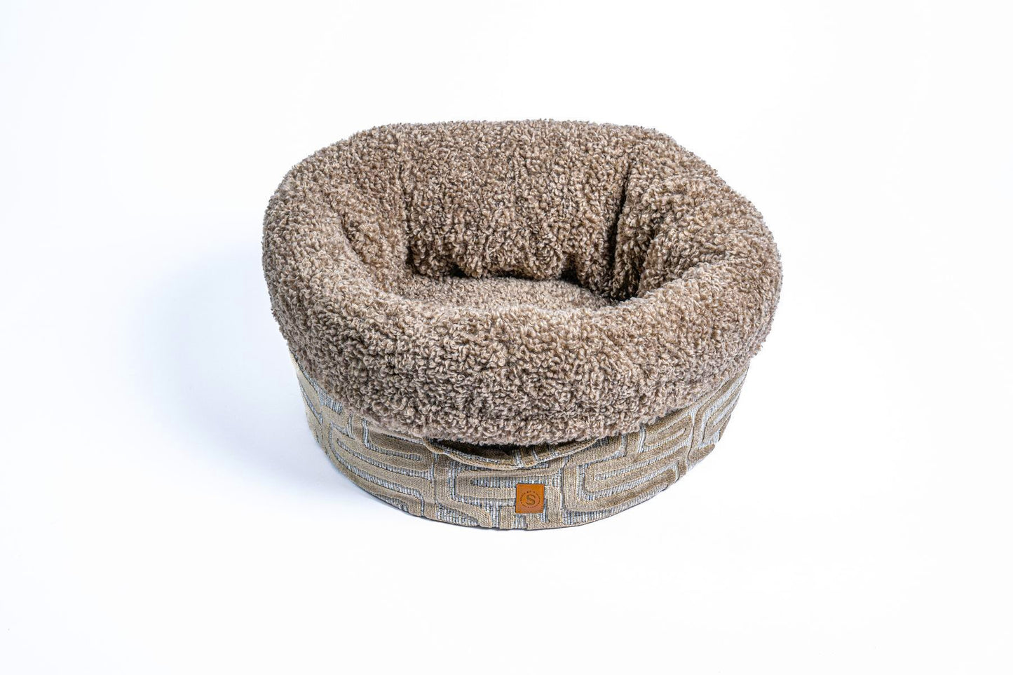 Meeneembare ronde luxe hondenmand met handvaten met nep bont schaap voering kleuren taupe