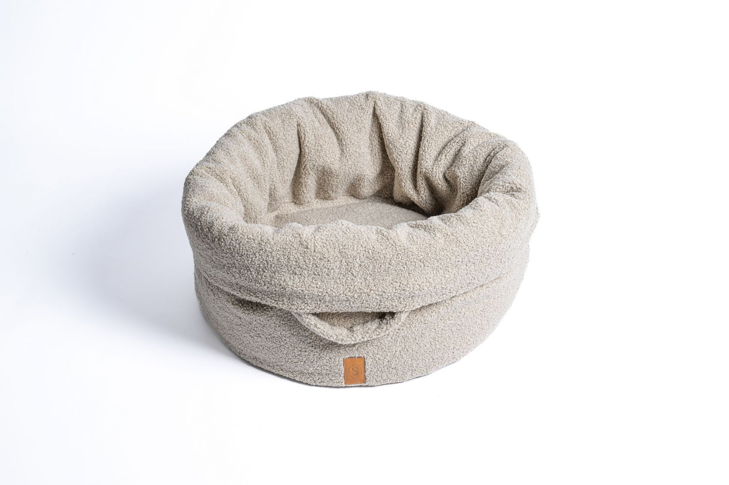 Wasbare luxe hondenmand van Teddy stof met ronde vorm en handvaten