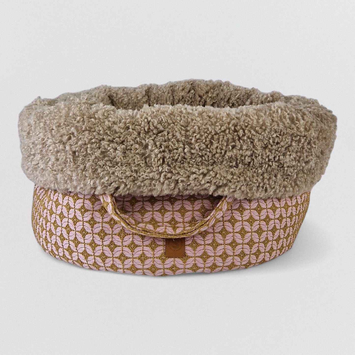 Pooch Pouch Limited Edition Rosedust – overzicht met oudroze stof en goudpatroon