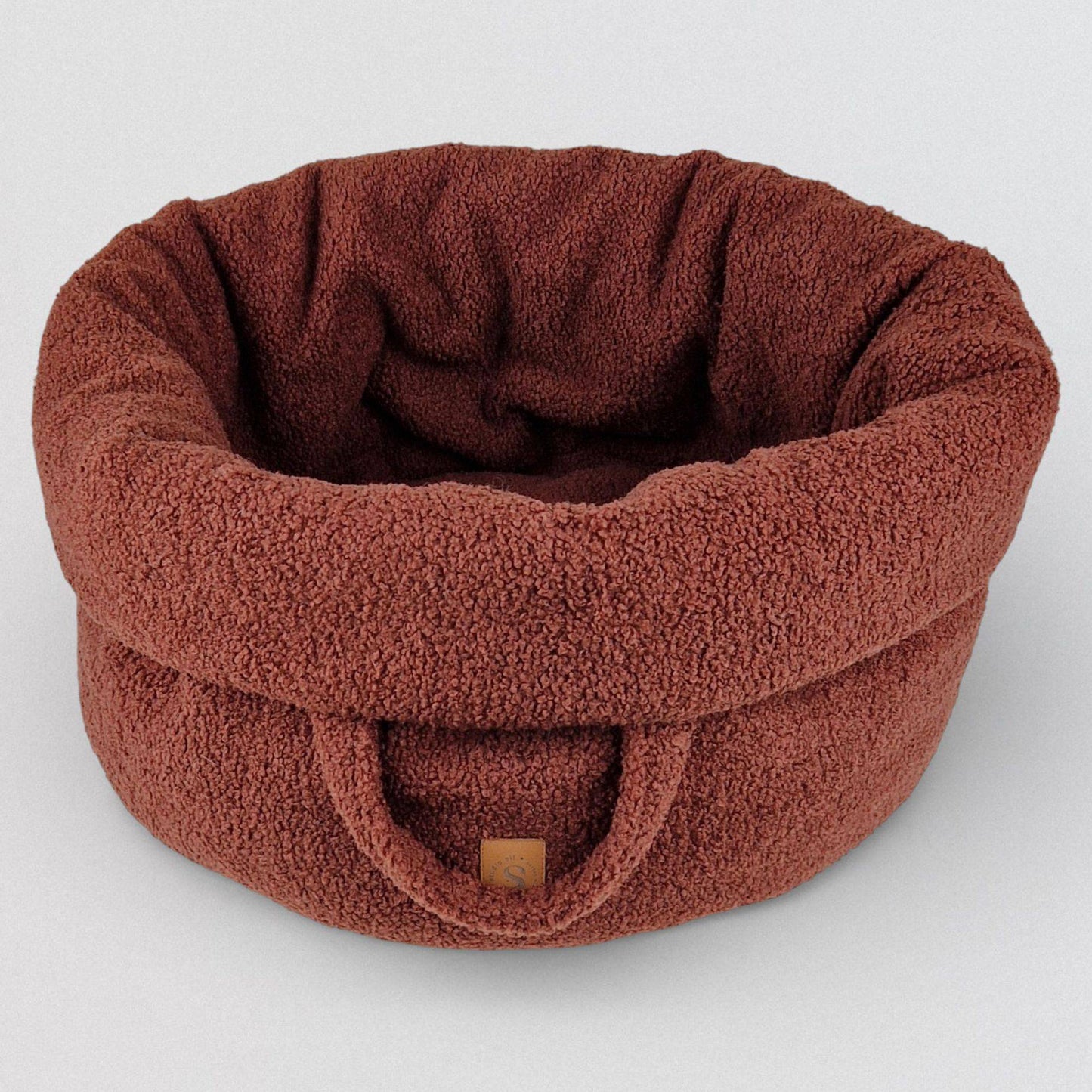 Overzicht van Bordeaux teddy luxe hondenmand 