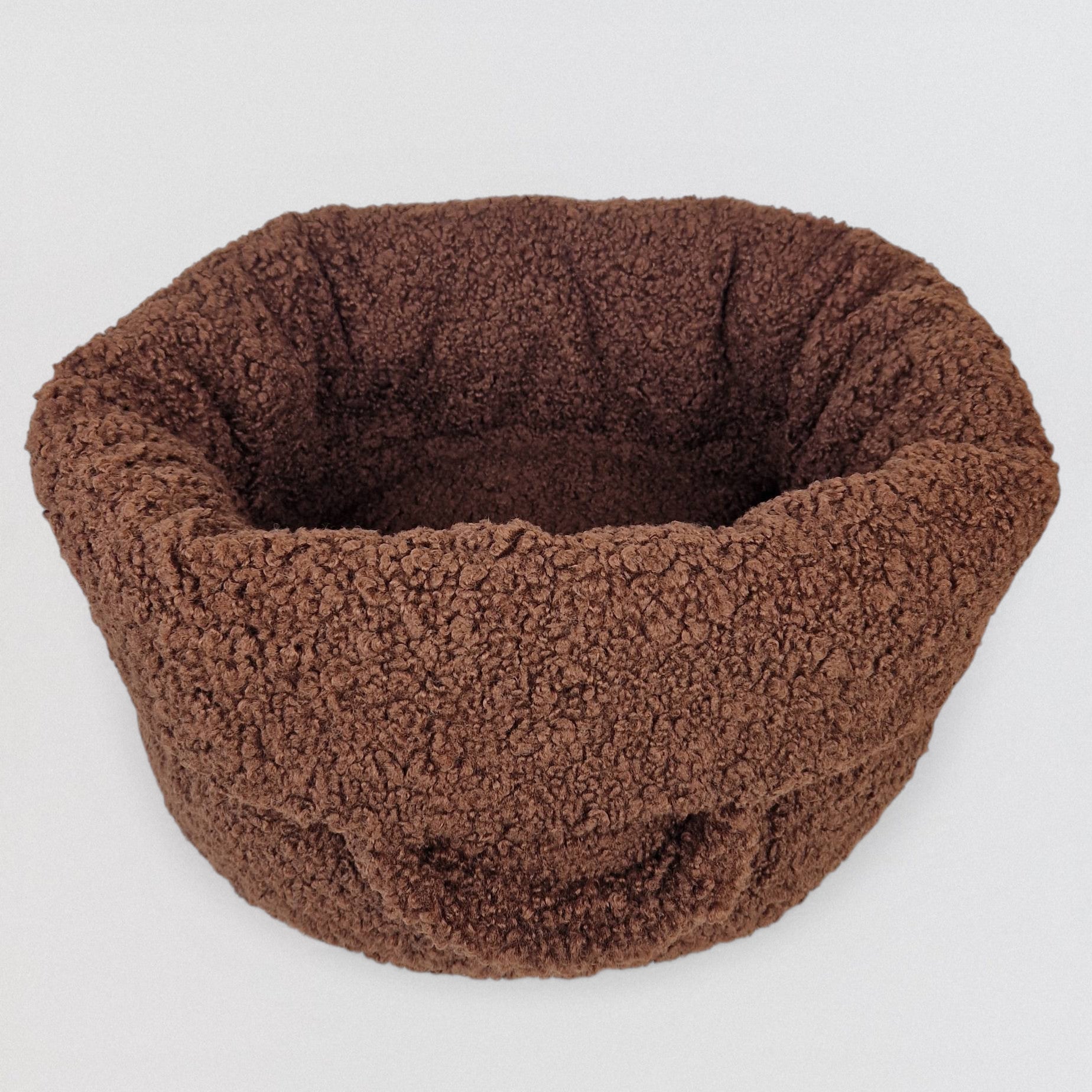 Hondenmand Teddy donkerbruin binnenkant